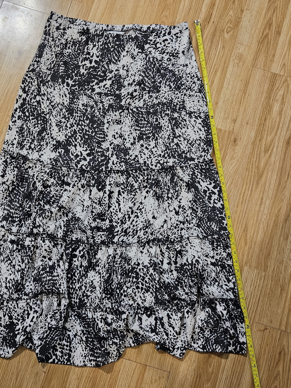 CAbi Black and White Abstract Tiered Flowy Lightweight Maxi Skirt - Picture 4 of 5